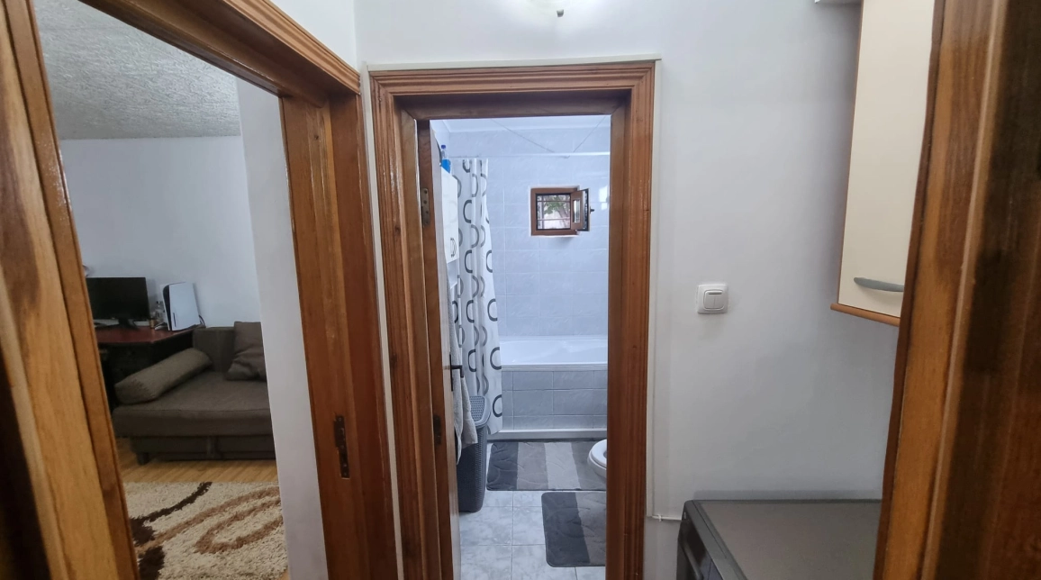 Oferta Apartament de vanzare, 4 camere, decomandat, 81 mp, Nicolina,  Nicolina 2 - Libertatii imagine 5