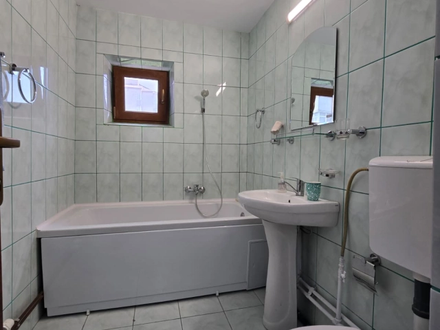 Apartament 3 camere - Alexandru cel Bun