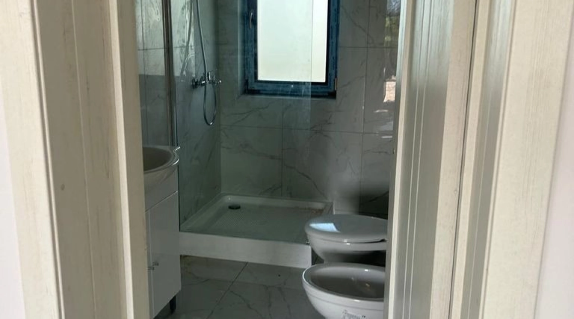 Oferta Casa, 4 camere , 82 mp, Barnova, de vanzare,  Manastirea Barnova imagine 3