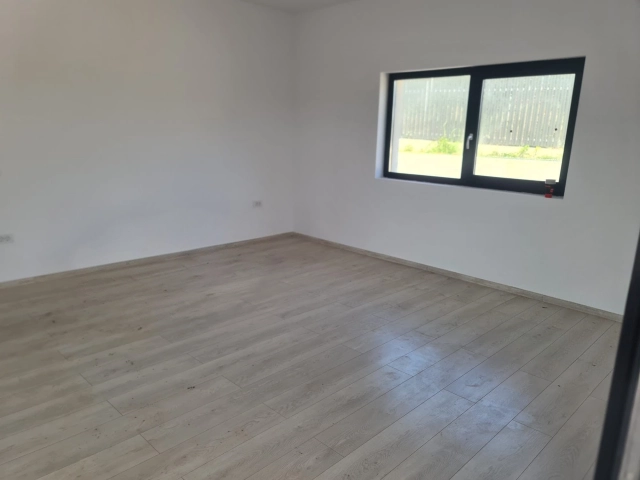 Apartament 3 camere - Vorovesti