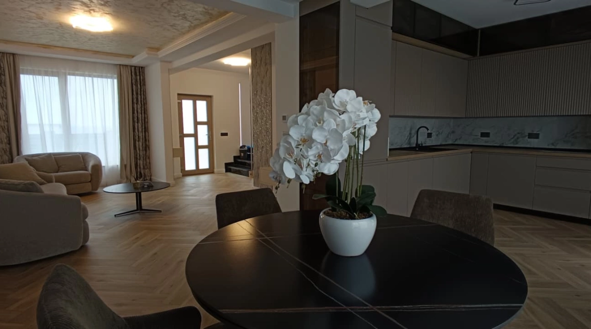 Oferta 4 camere, 106 mp, de vanzare casa in zona Valea Lupului,  mai sus de str Victoriei imagine 11