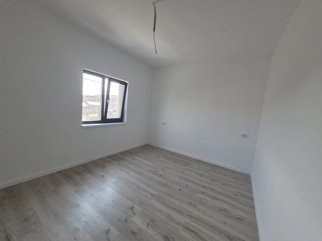 Apartament 3 camere - Bucium