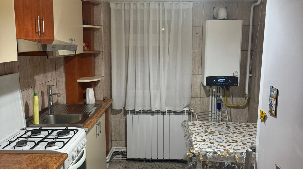 Oferta De inchiriat apartament, 2 camere, decomandat, 60 mp, Pacurari,  Restaurant Prive imagine 4