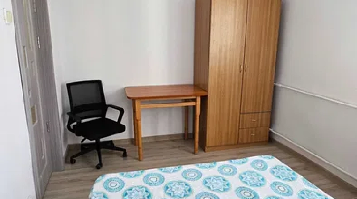 Oferta Apartament de inchiriat, 2 camere, 50 mp, Podu Ros,  Liceul Racovita imagine 1