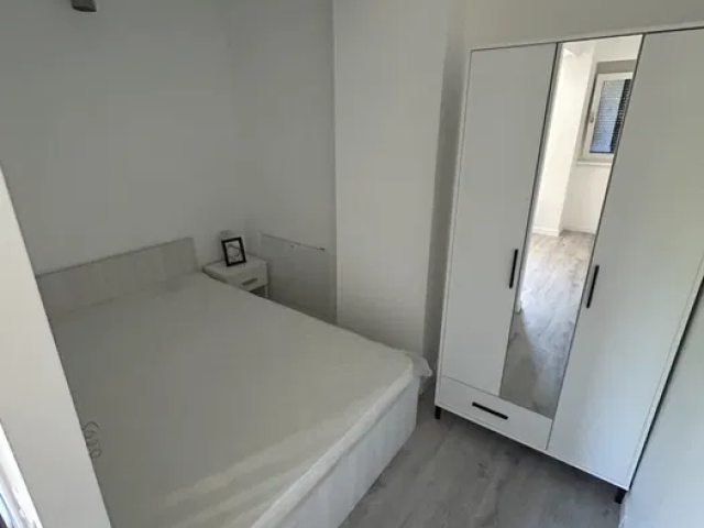 2 camere,  semidecomandat,  40 mp, de inchiriat apartament in zona Poitiers,  (Lidl) 162473