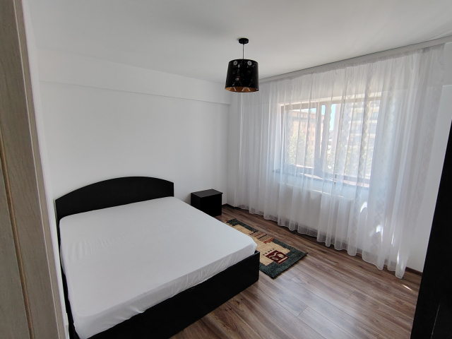 3 camere,  decomandat,  65 mp, de inchiriat apartament nou in zona CUG,  (Str Pepinierei) 163163