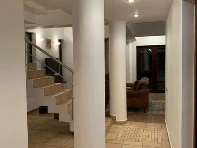 Vila, 3 camere, 750mp, Tatarasi, de inchiriat,  (Kaufland ) 163216