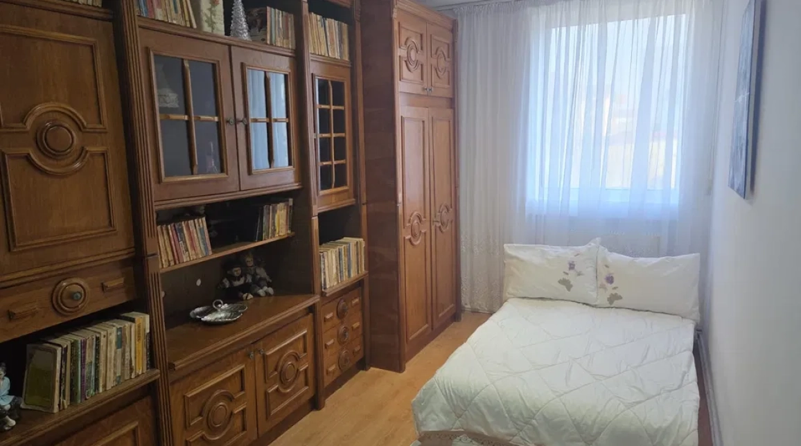 Oferta Apartament de vanzare, 2 camere, semidecomandat, 50 mp, Central,  Fostul Tribunal imagine 3