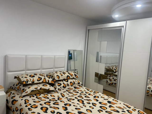 De vanzare apartament, 3 camere,  decomandat,  84 mp, Maratei,  (Alimentara 28) 162342