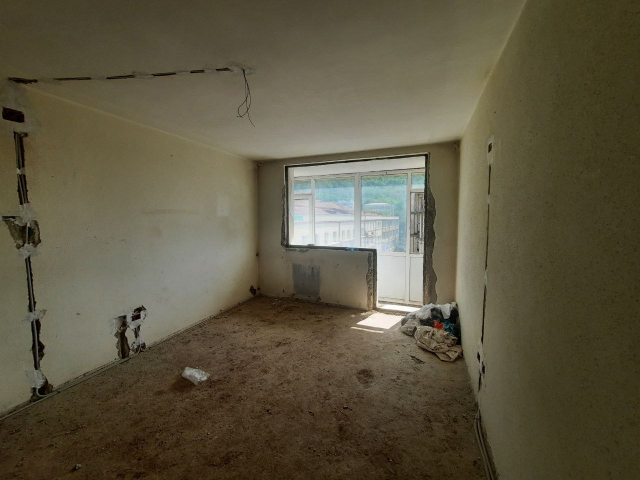 Central apartament  48 mp, 2 camere,  semidecomandat, de vanzare,   162109