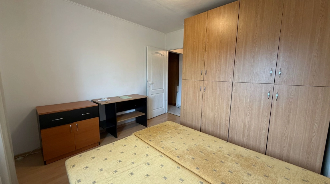 Oferta 2 camere, decomandat, 51 mp, de vanzare apartament in zona Nicolina,  Nicolina 2 Prima statie imagine 3