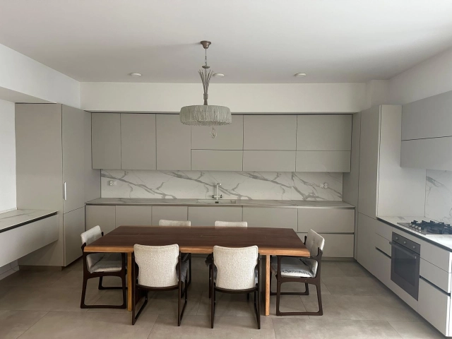 Apartament 3 camere - Centru