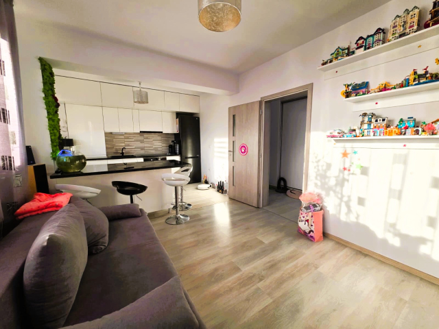 3 camere,  decomandat,  73 mp, de vanzare apartament in zona Podul de Fier,  (Moara de Vant - Restaurant Little Texas) 163328