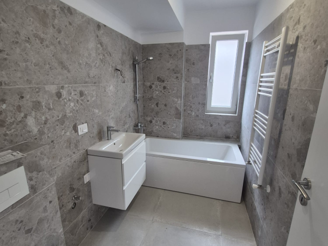 De vanzare apartament nou, 3 camere,  penthouse,  76 mp, Galata,  (Notariat Iulia Paduraru) 158487