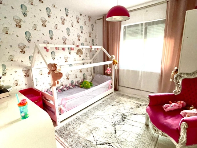 Apartament 4 camere - Valea Lupului
