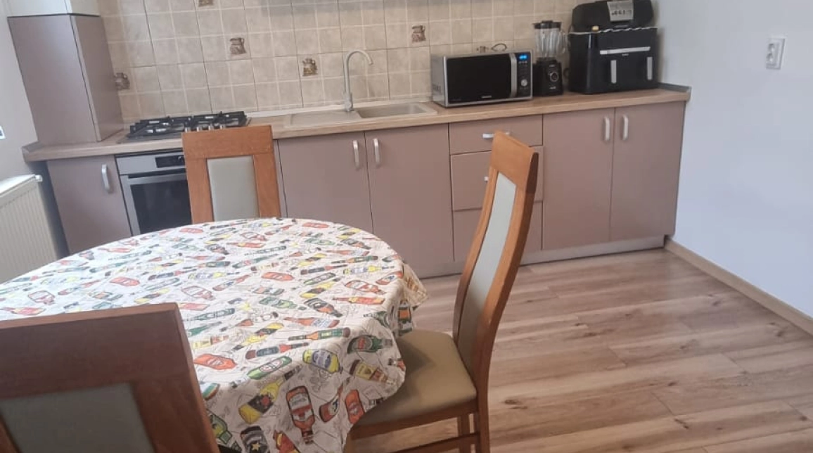 Oferta 6 camere, 240 mp, de vanzare casa in zona Tatarasi,  Moara de Vant  imagine 11