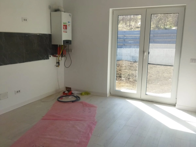 Apartament 4 camere - Valea Adanca