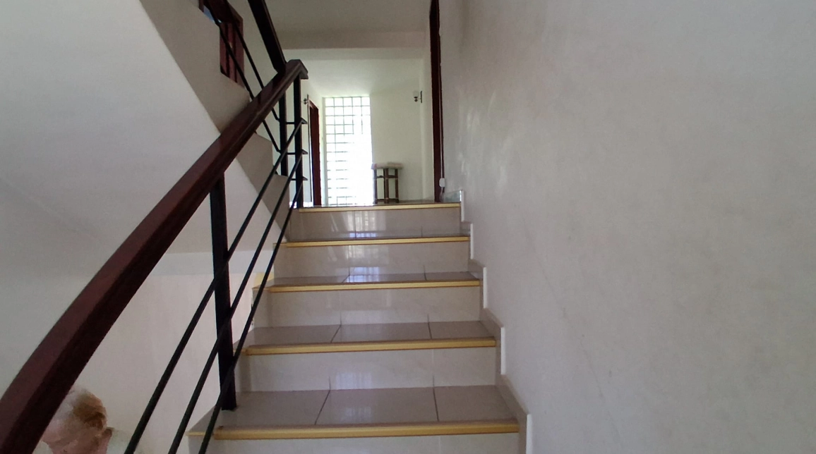 Oferta De vanzare casa, 5 camere, 390 mp, Bucium,   imagine 4