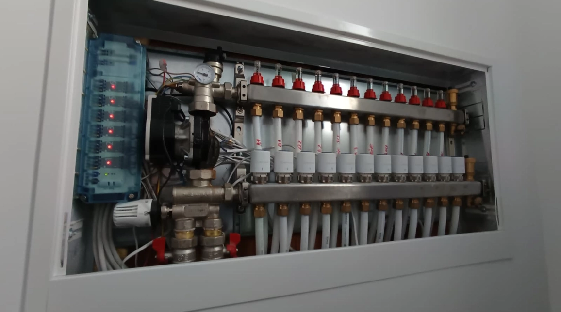 Oferta Casa, 5 camere , 121 mp, Valea Lupului, de vanzare,  ( La 7 minute de Rond Pacurari) imagine 9