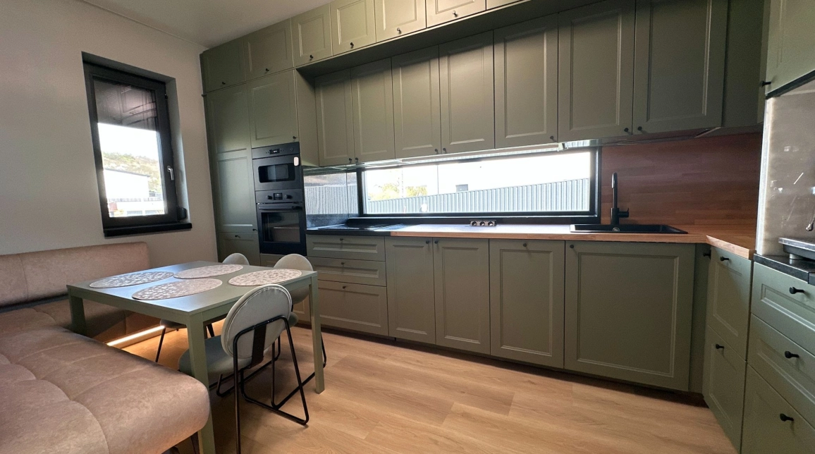 Oferta Casa, 4 camere , 114 mp, Bucium, de vanzare,  Visani - strada principala imagine 3