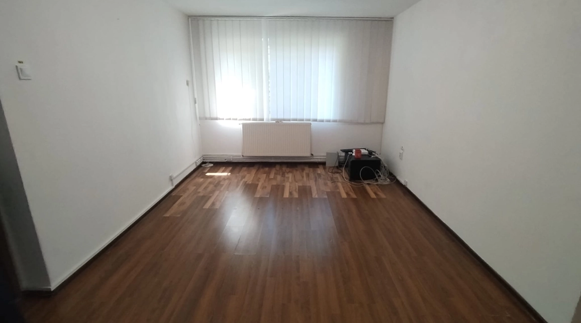 Oferta Spatiu comercial de inchiriat Podu Ros Rond P Ros 50mp  imagine 6