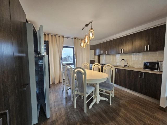 Apartament 3 camere - Tatarasi