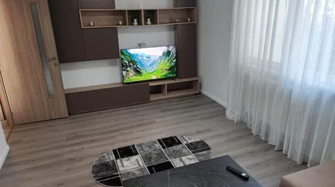 Oferta Apartament, 2 camere decomandat, 60 mp, Precista, de inchiriat imagine 1