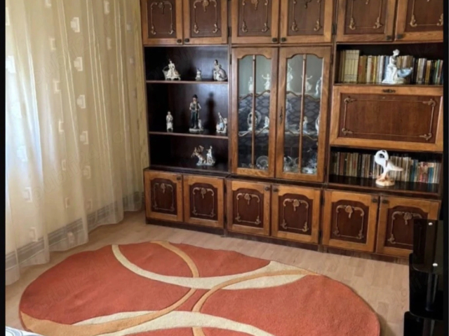 Apartament, 3 camere  decomandat,  55 mp, Alexandru cel Bun, de inchiriat,  (Gradinita nr 25 ) 162631