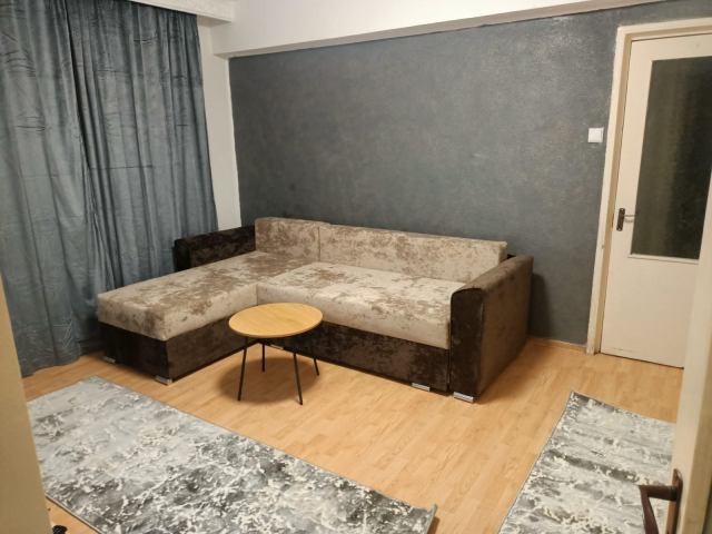 2 camere,  semidecomandat,  54 mp, de inchiriat apartament in zona Tatarasi,  (Piata Chirila - Ateneu) 163103