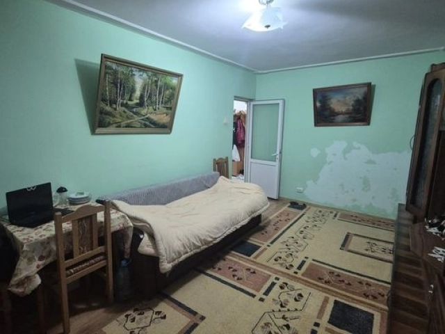 Apartament 3 camere - Podul de Fier