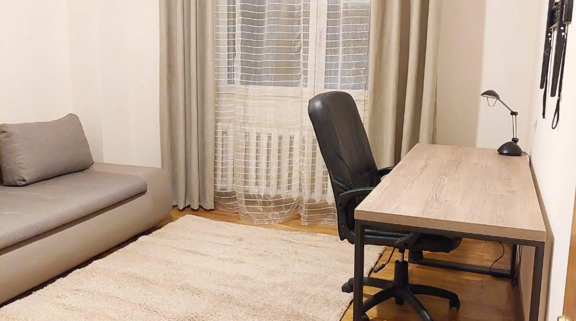 Oferta Nicolina apartament 110 mp, 4 camere, decomandat, de vanzare,  Esplanada- Prima statie Podul Ros imagine 1