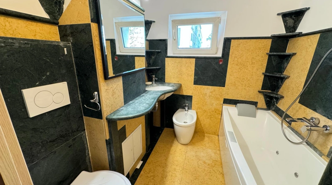 Oferta Apartament de vanzare, 4 camere, semidecomandat, 64 mp, Mircea cel Batran,  Complex Mircea cel Batran imagine 13