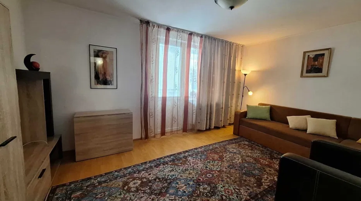 Oferta De vanzare apartament, 2 camere, decomandat, 50 mp, Central,  VIP imagine 1