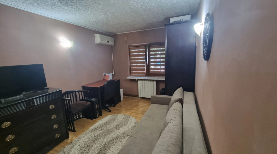 Oferta Apartament de vanzare, 4 camere, decomandat, 81 mp, Nicolina,  Nicolina 2 - Libertatii imagine 4
