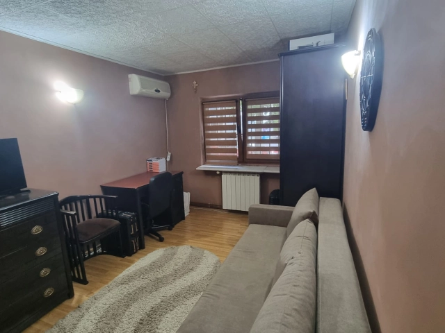 Apartament 4 camere - Nicolina