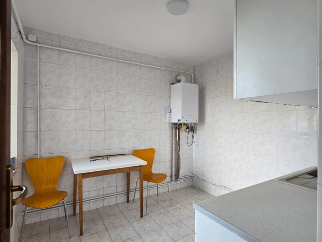 Apartament 3 camere - Alexandru cel Bun