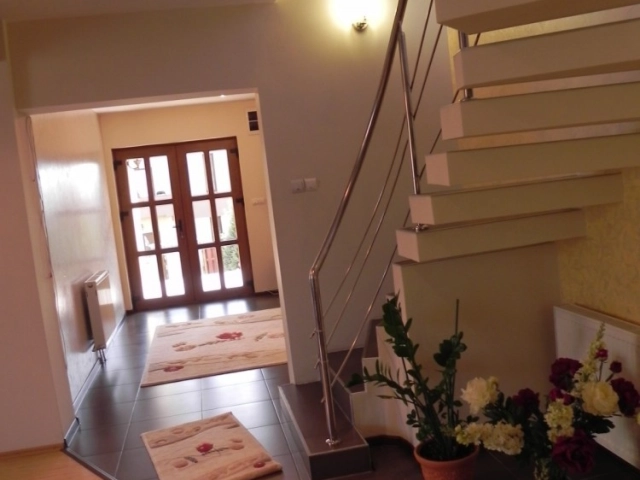 Apartament 4 camere - Pacurari