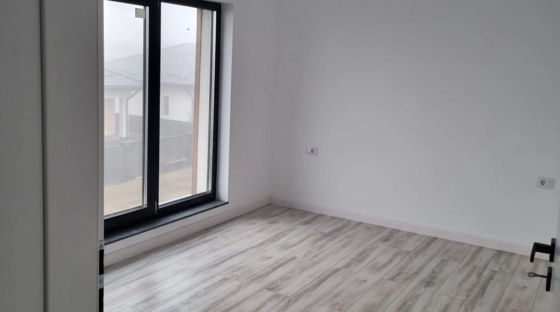 Oferta Miroslava casa 120 mp, 4 camere, de vanzare,  Alin Automobile imagine 8