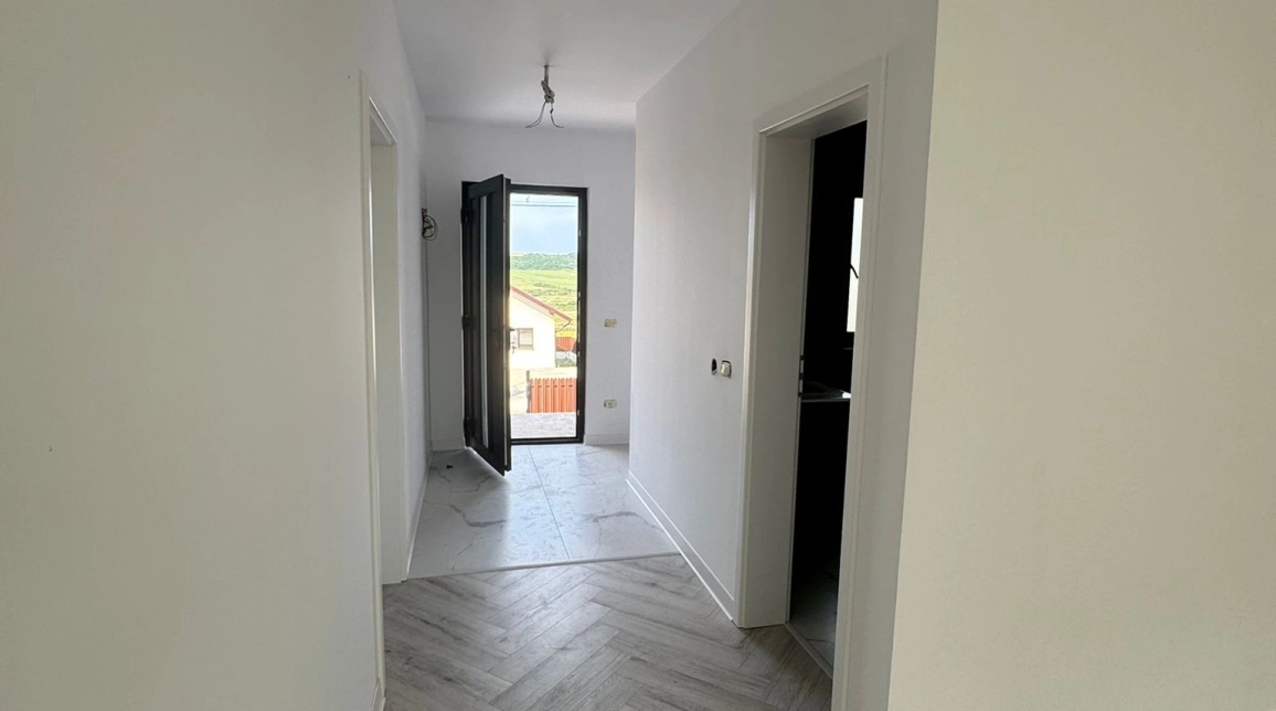 Oferta 4 camere, 118 mp, de vanzare casa in zona Miroslava,  la 2.2km de Primaria Miroslava imagine 13