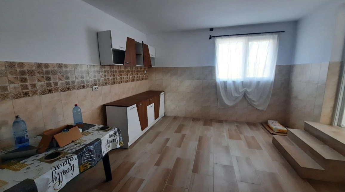 Oferta De vanzare casa, 2 camere, 100 mp, Tg Neamt,  Luca / Vanatori imagine 10