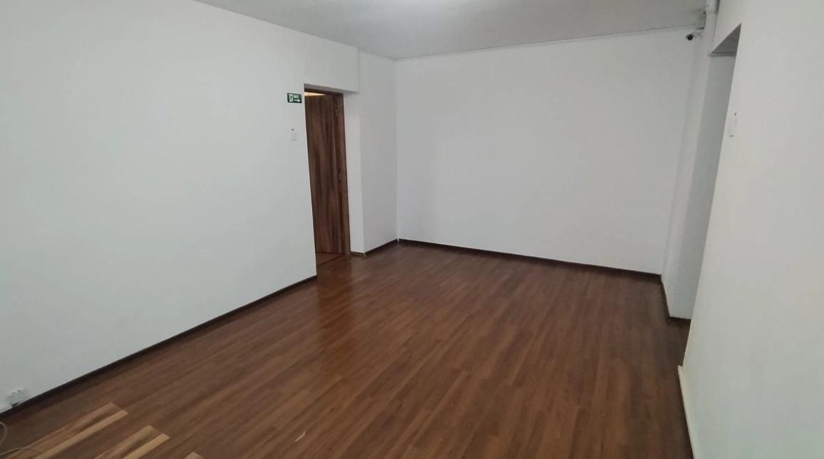 Oferta Spatiu comercial de inchiriat Podu Ros Rond P Ros 50mp  imagine 3
