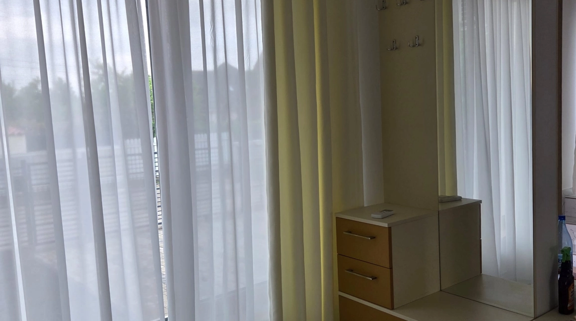 Oferta Casa, 4 camere , 115 mp, Popas Pacurari, de inchiriat,  Str Victoriei imagine 5