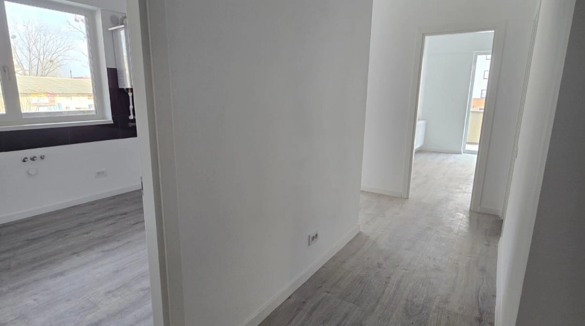 Oferta 2 camere, decomandat, 58 mp, de vanzare apartament in zona Nicolina,  Nicolina 2 - Bd Poitiers, cu Parcare inclusa imagine 7