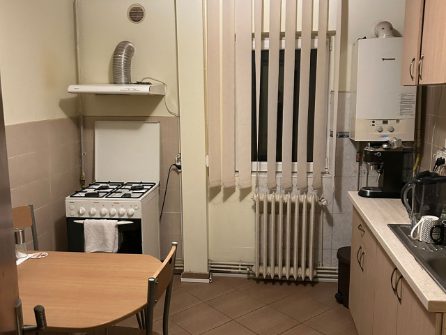 De vanzare apartament, 3 camere,  decomandat,  70 mp, Gara,  (SCOALA BARSANESCU) 162557