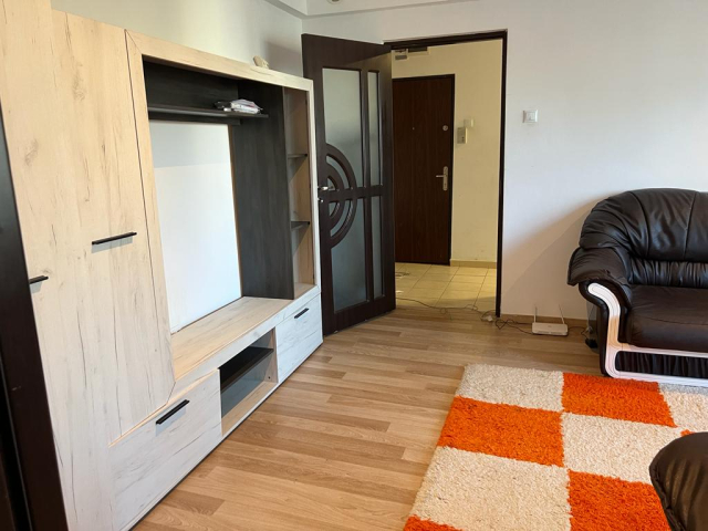 Podu Ros apartament  54 mp, 2 camere,  semidecomandat, de vanzare,  (liceul Cantemir) 162804