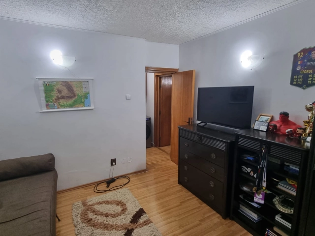 Apartament 4 camere - Nicolina