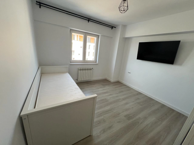 Apartament 3 camere - Tudor Vladimirescu