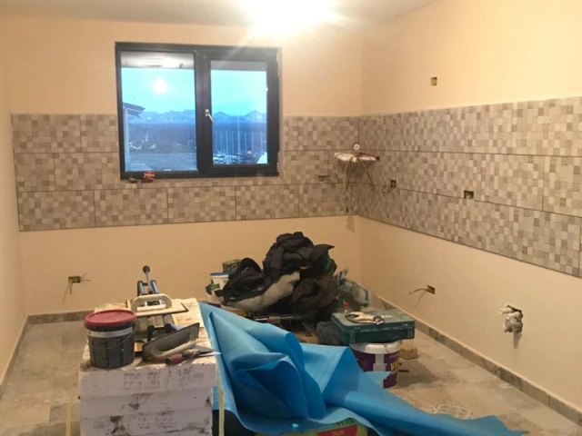Apartament 4 camere - Aroneanu