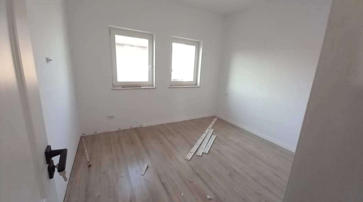 Oferta Casa, 4 camere , 105 mp, Valea Lupului, de vanzare,  Antena Orange imagine 2