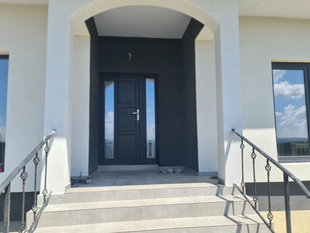 Apartament 3 camere - Vorovesti